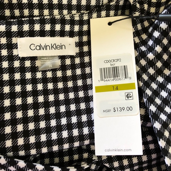 💕 Host Pick - Calvin Klein Wide Crop Leg Jumpsuit w/Self Tie - Picture 4 of 9